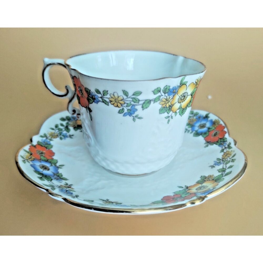 Antique Anysley Tea Cup & Saucer fluted or "crocus" shaped cup 1930